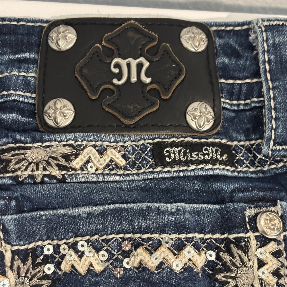 Miss Me Signature Bootcut Blue Jeans Women 27x34 Stretch Western Boho Distress - Picture 10 of 14
